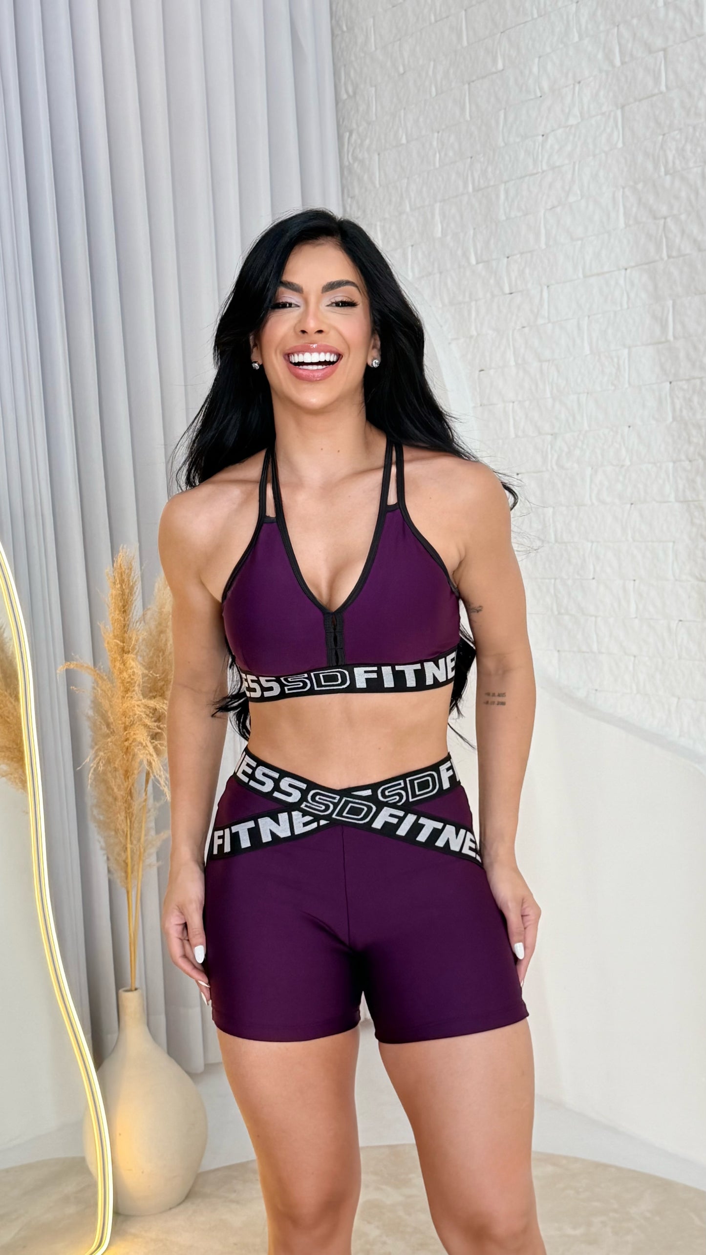 Conjunto Fitness Short Cintura V e Top Elástico