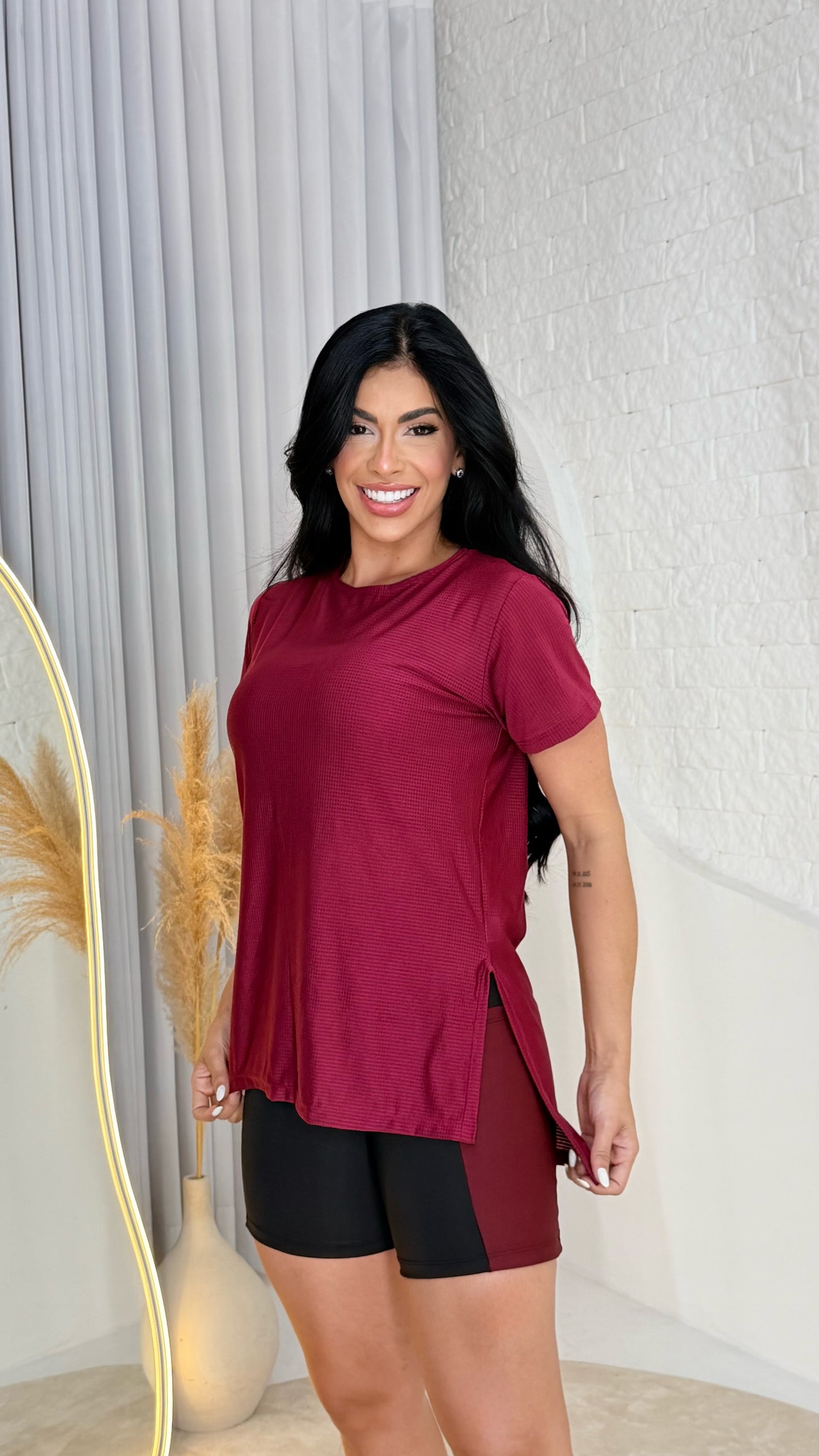 Camiseta Longline Tapa Bumbum Fitness Feminina Dry